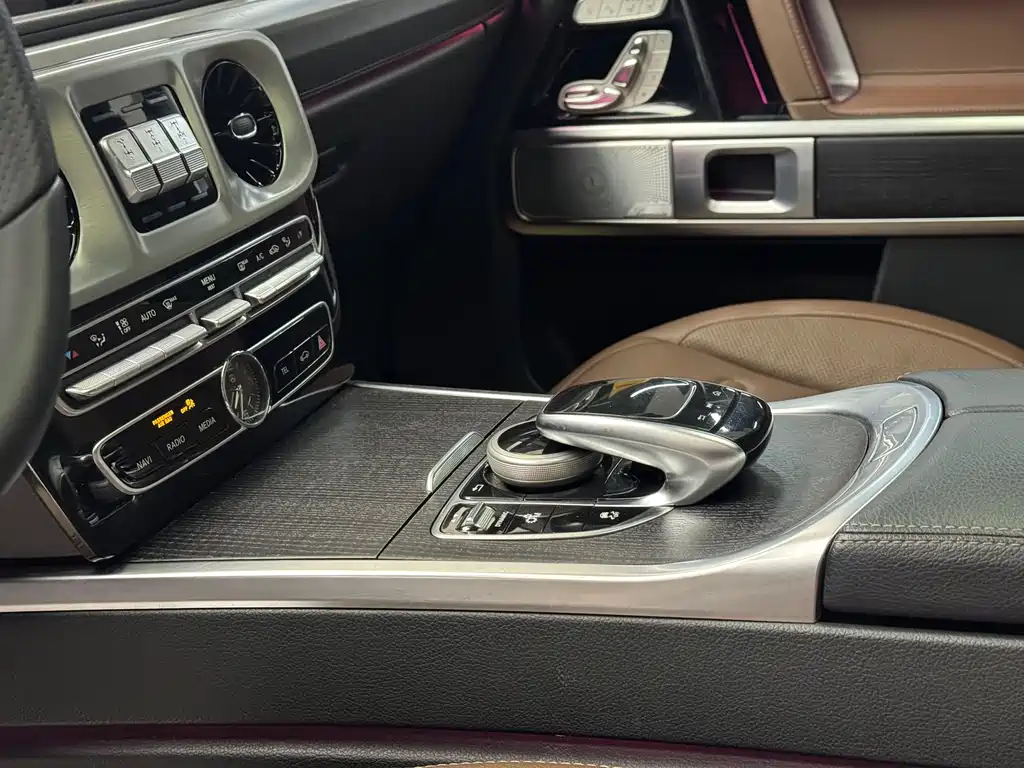 Mercedes-Benz Mercedes-Benz G-Class 2020 G 350 2021 - thumbnail 21