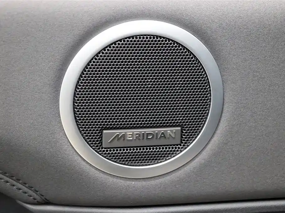 Land Rover Discovery 2024 360PS S 2024 - thumbnail 11