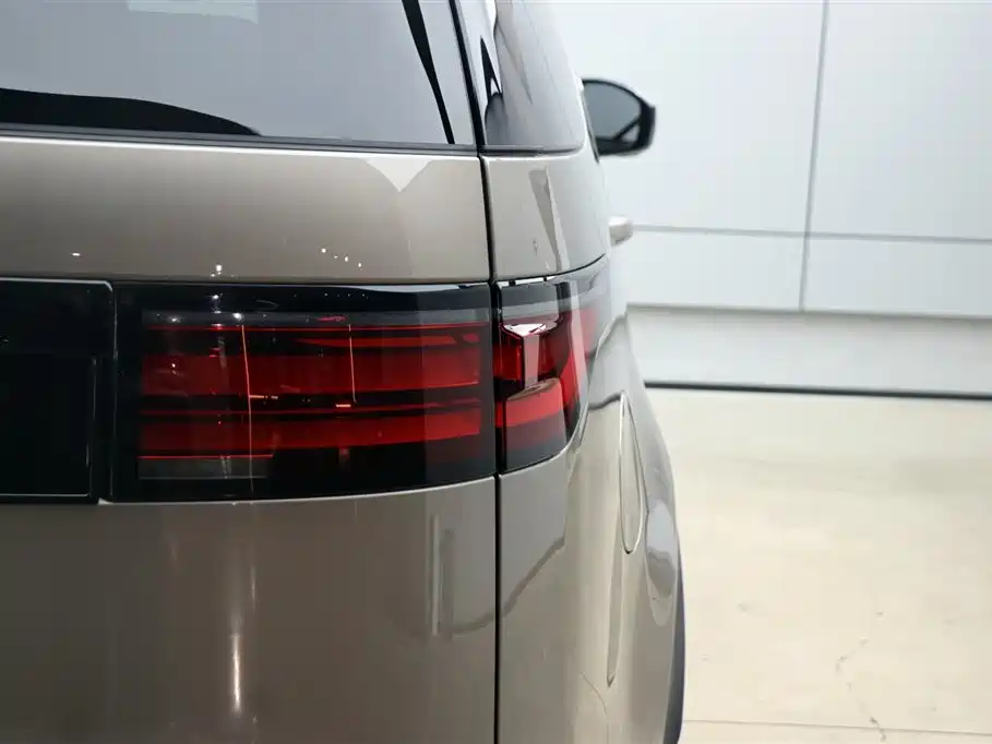 Land Rover Discovery 2024 360PS S 2024 - thumbnail 27
