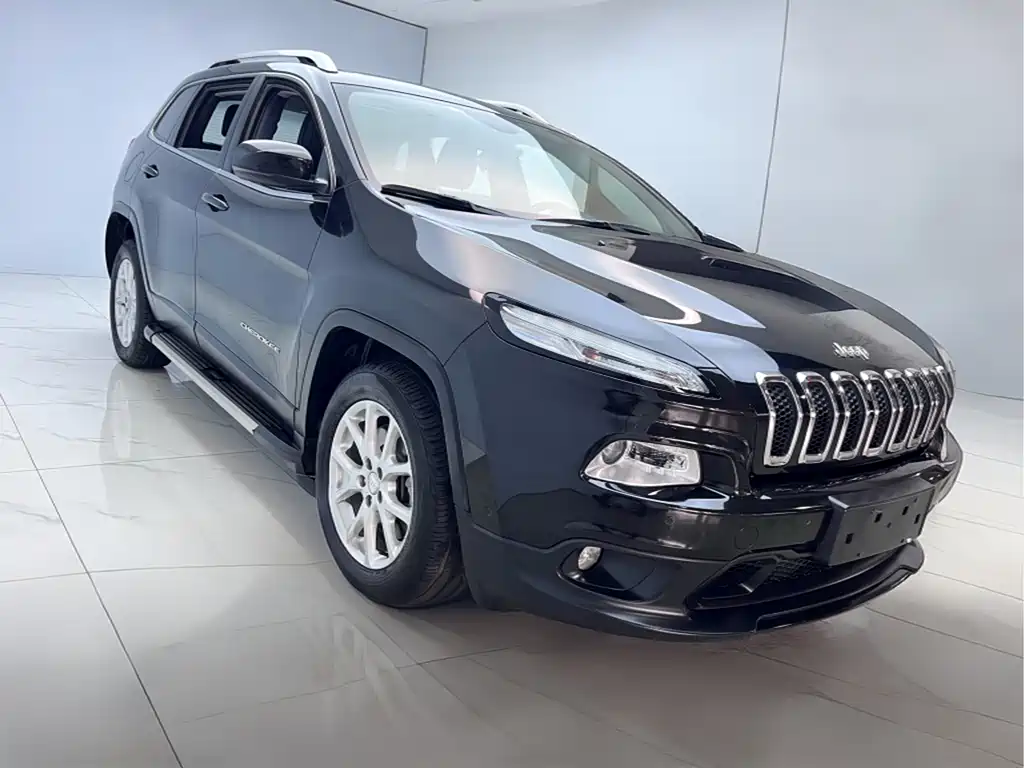 Jeep Chrysler Cherokee 2016 2.4L Limited Intelligent Edition 2017 - thumbnail 3