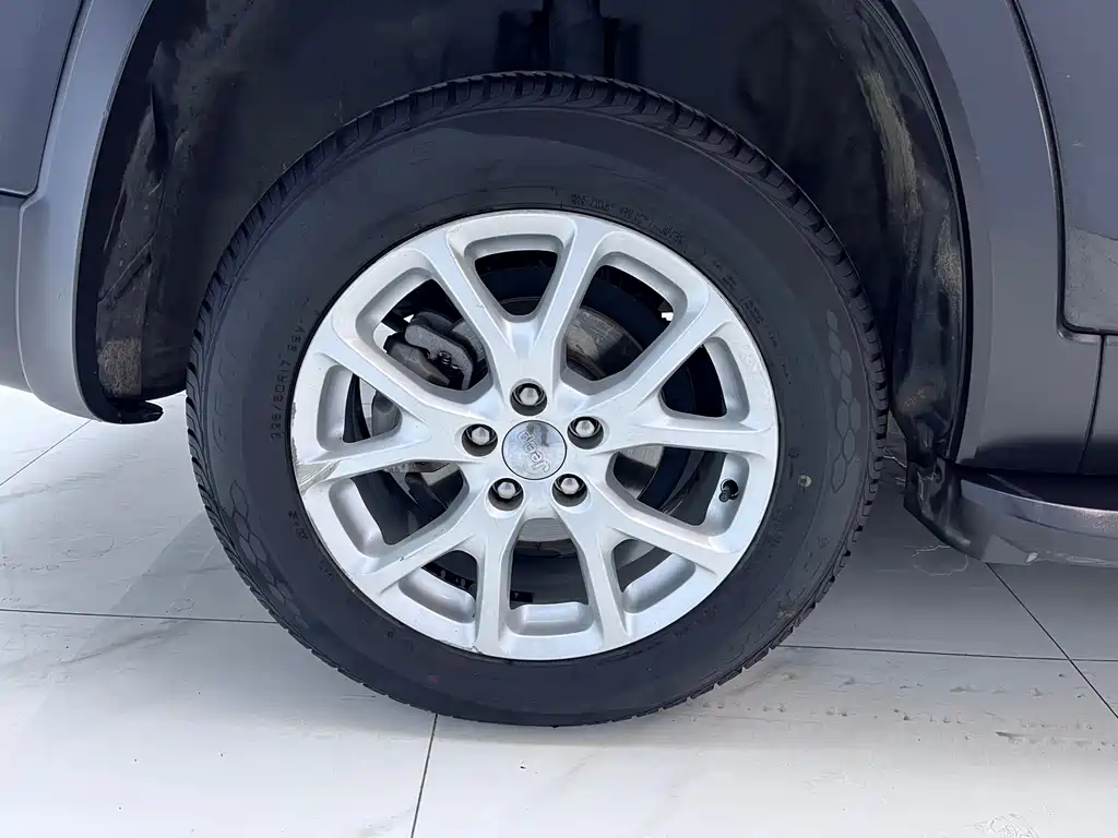 Jeep Chrysler Cherokee 2016 2.4L Limited Intelligent Edition 2017 - thumbnail 24