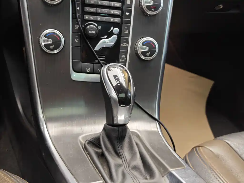 Volvo Volvo XC60 2015 T5 AWD Intelligent Edition 2014 - thumbnail 17