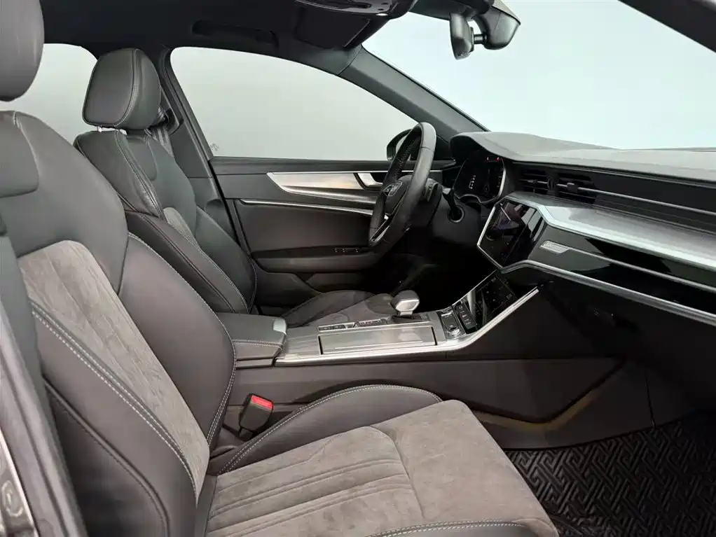 Audi Audi A6L 2021 40 TFSI Luxury Dynamic Model 2021 - thumbnail 21