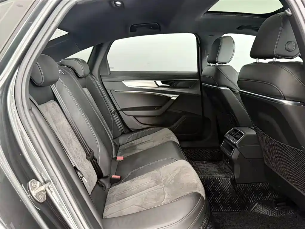 Audi Audi A6L 2021 40 TFSI Luxury Dynamic Model 2021 - thumbnail 22