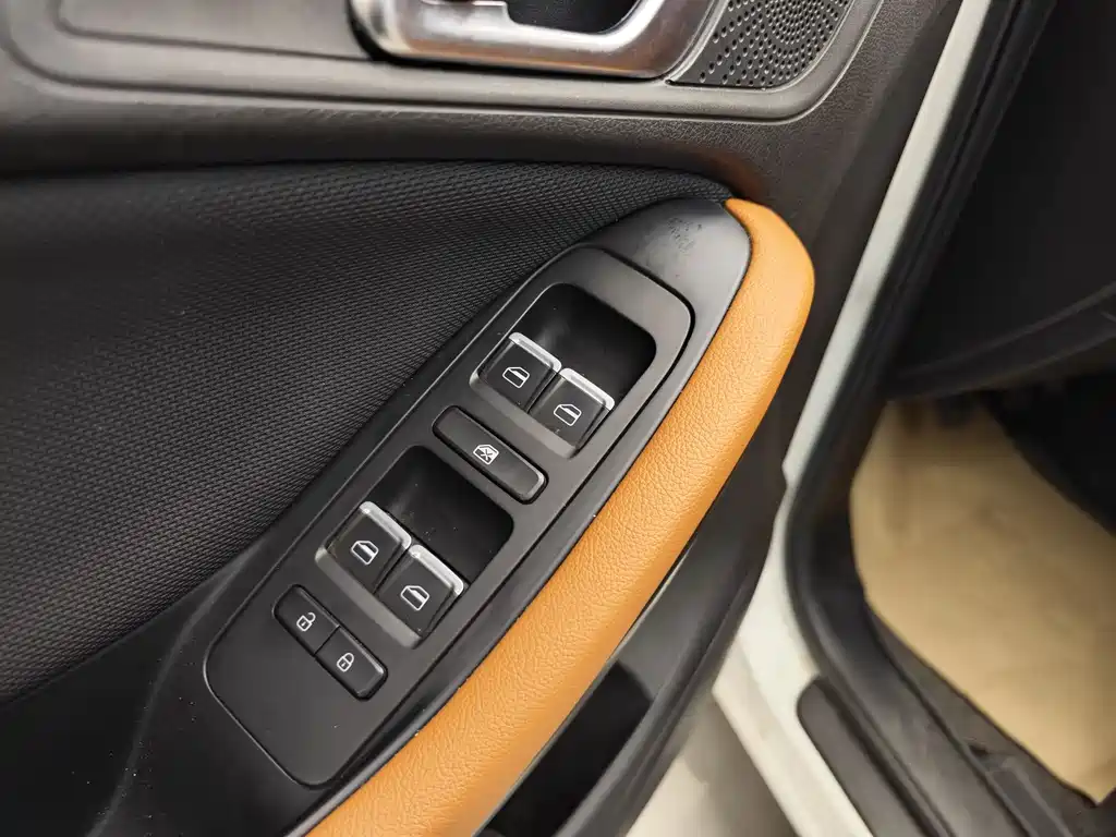 Chery Tiggo 7 2016 1.5T Manual Shine Edition 2017 - thumbnail 9