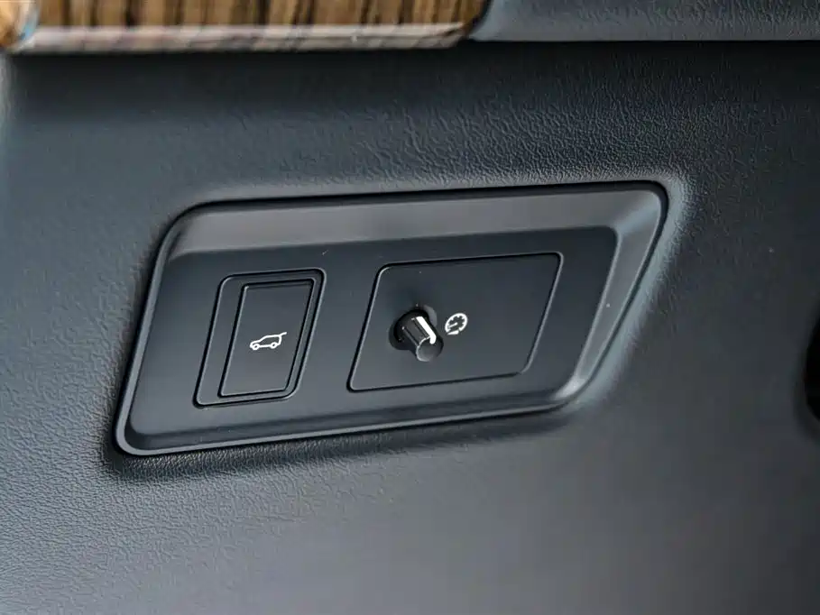 Land Rover Range Rover 2018 3.0 SC V6 Autobiography 2018 - thumbnail 25