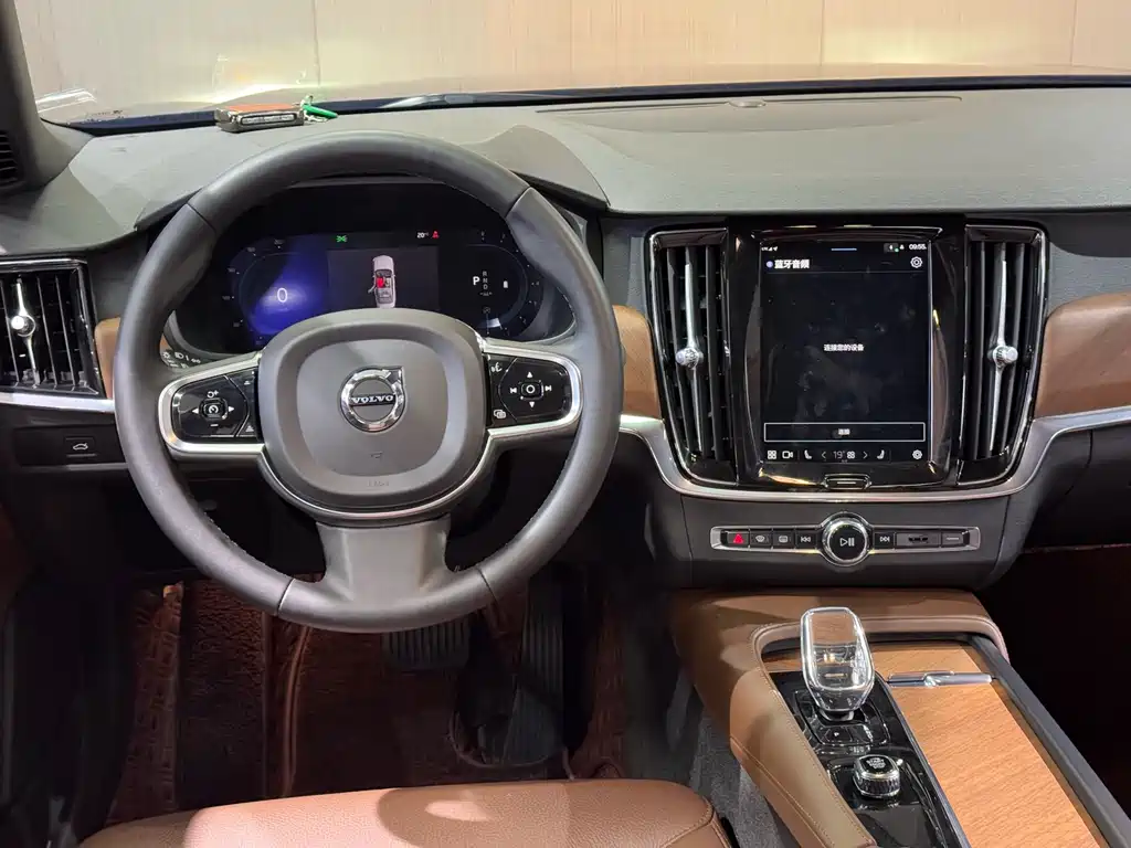 Volvo Volvo S90 2023 B5 Momentum Luxury Edition 2023 - thumbnail 13