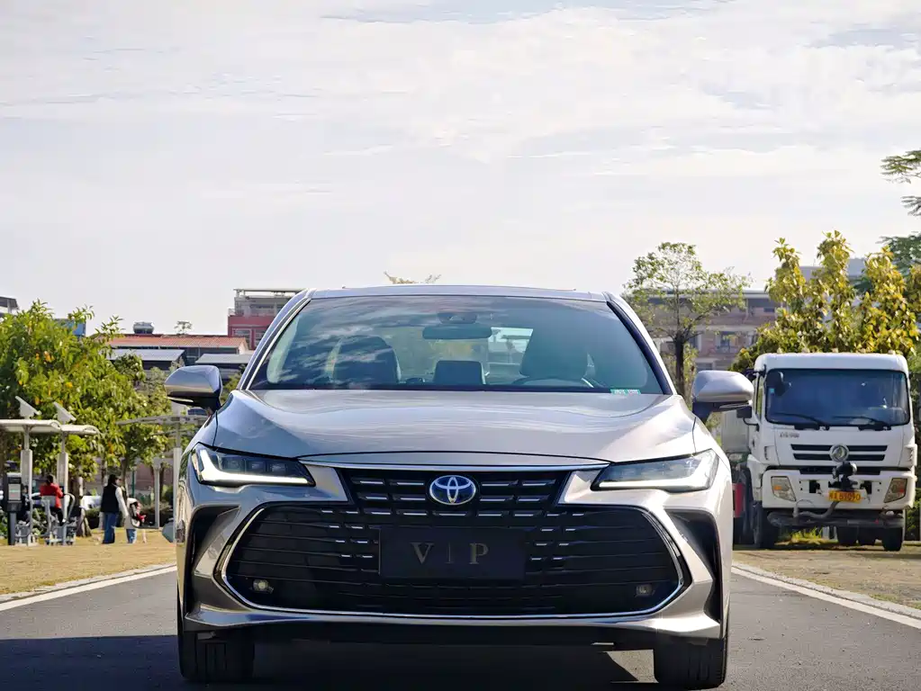 Toyota Toyota Avalon 2023 Hybrid 2.5L Luxury Edition 2024 - thumbnail 2