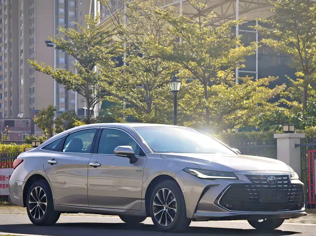 Toyota Toyota Avalon 2023 Hybrid 2.5L Luxury Edition 2024 - thumbnail 3