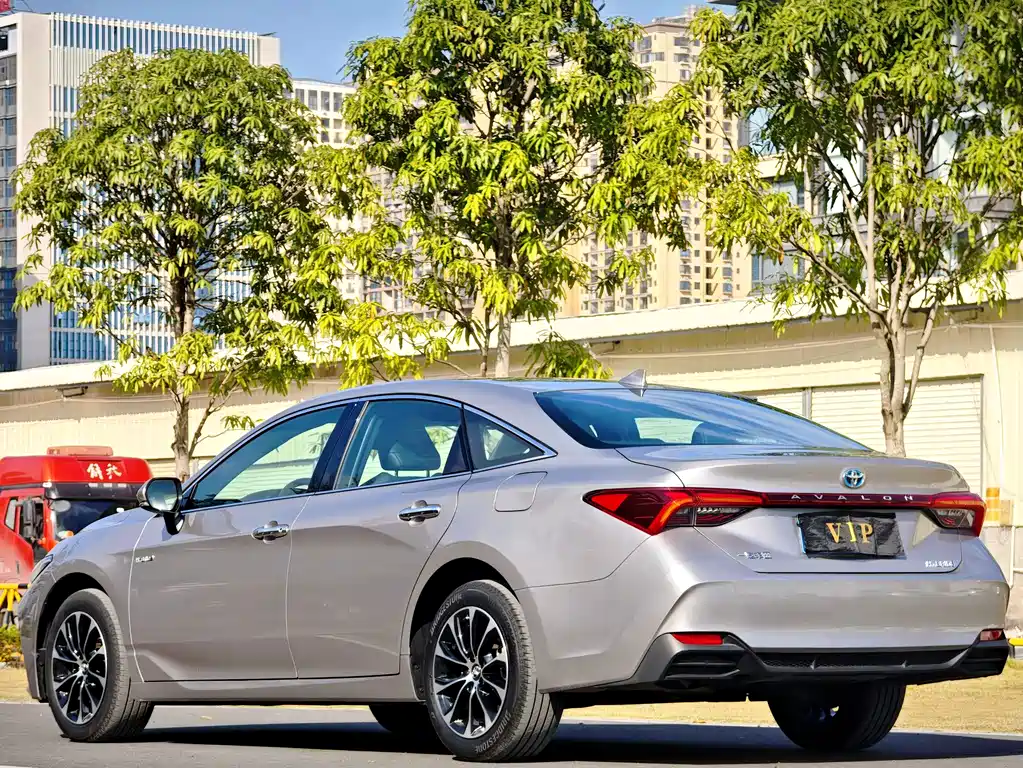 Toyota Toyota Avalon 2023 Hybrid 2.5L Luxury Edition 2024 - thumbnail 4