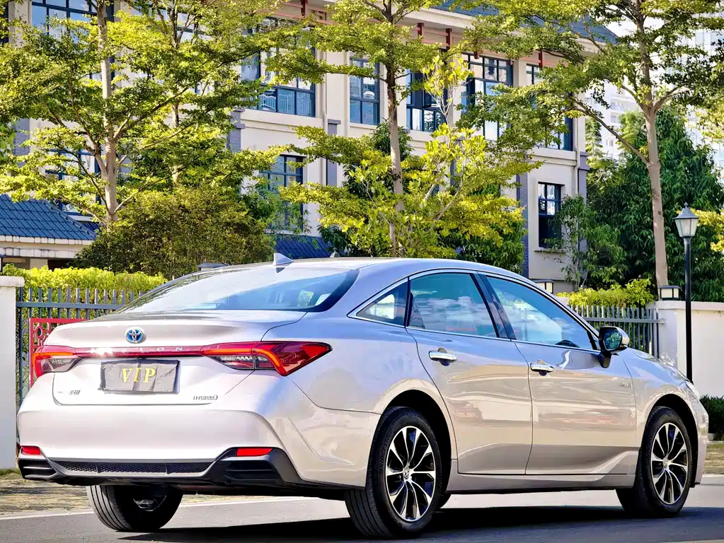 Toyota Toyota Avalon 2023 Hybrid 2.5L Luxury Edition 2024 - thumbnail 6