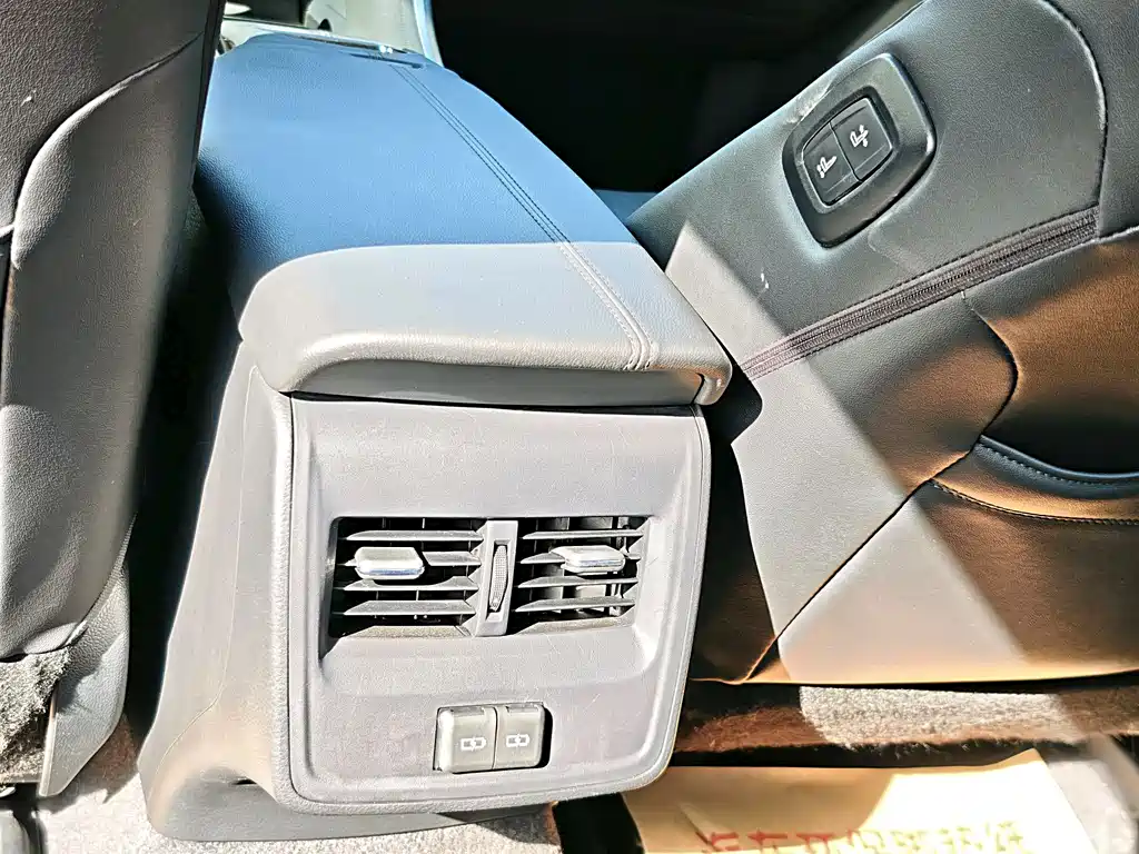 Toyota Toyota Avalon 2023 Hybrid 2.5L Luxury Edition 2024 - thumbnail 18