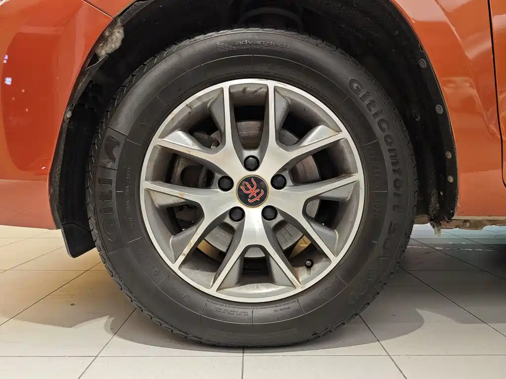 BYD BYD Song 2017 Model Gai Shi Upgrade Edition 1.5TID Automatic Elite Type 2018 - thumbnail 5