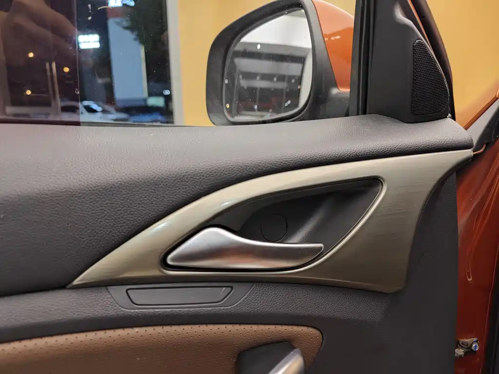 BYD BYD Song 2017 Model Gai Shi Upgrade Edition 1.5TID Automatic Elite Type 2018 - thumbnail 8