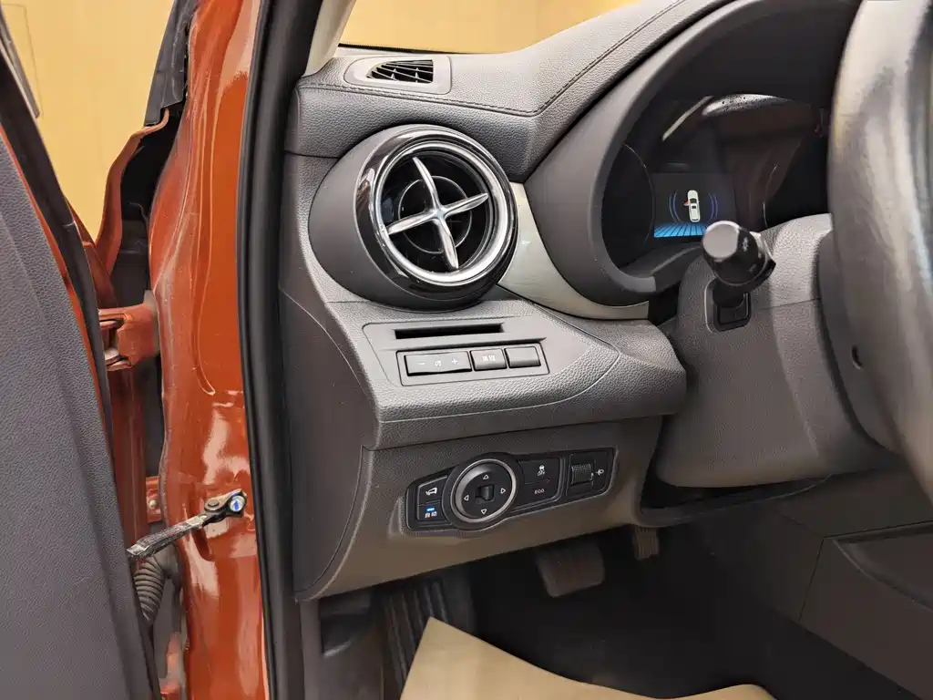 BYD BYD Song 2017 Model Gai Shi Upgrade Edition 1.5TID Automatic Elite Type 2018 - thumbnail 11