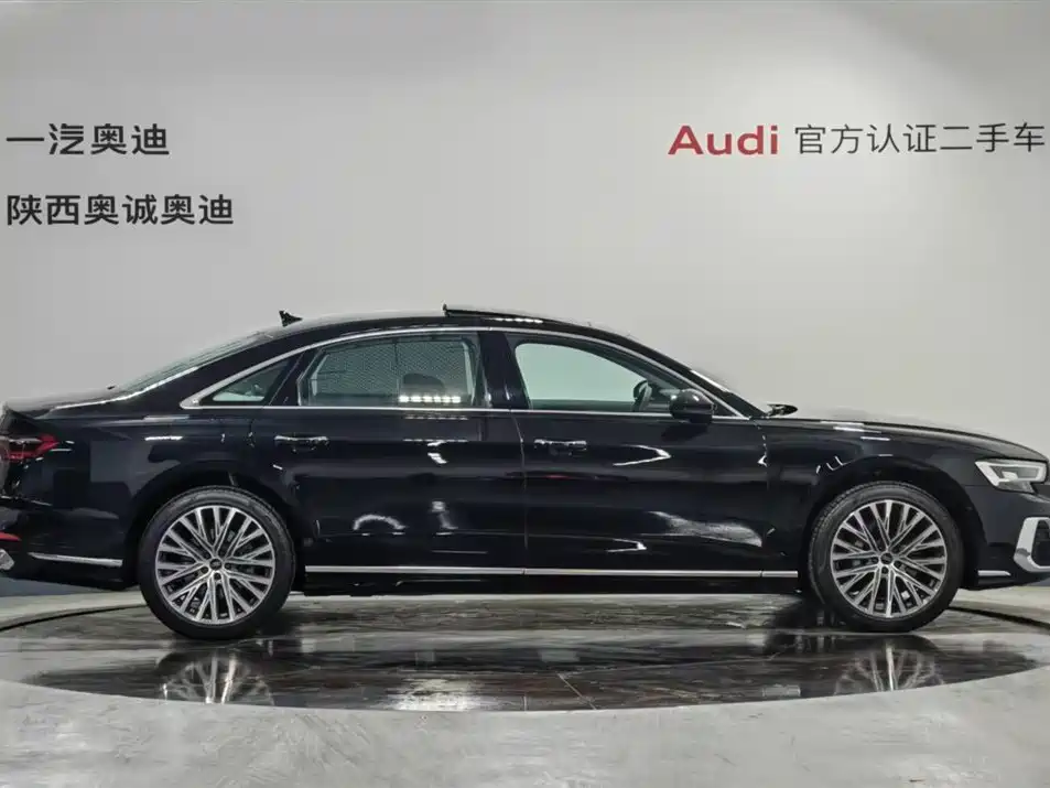 Audi Audi A8 2025 A8L 50 TFSI quattro Premium Selection 2026 - thumbnail 3