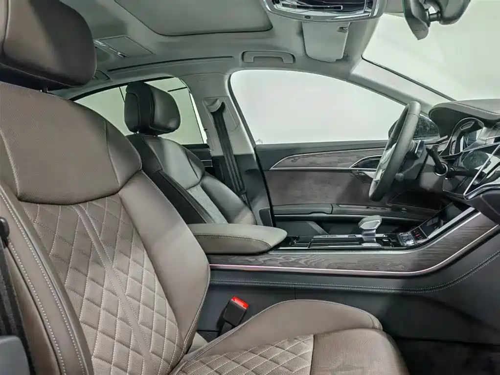 Audi Audi A8 2025 A8L 50 TFSI quattro Premium Selection 2026 - thumbnail 8