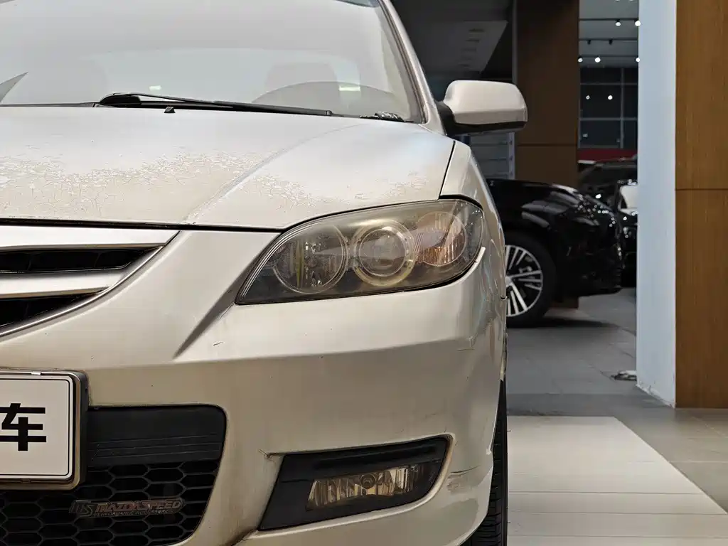 Mazda Mazda 3 2010 1.6L Automatic Classic Elite 2011 - thumbnail 2