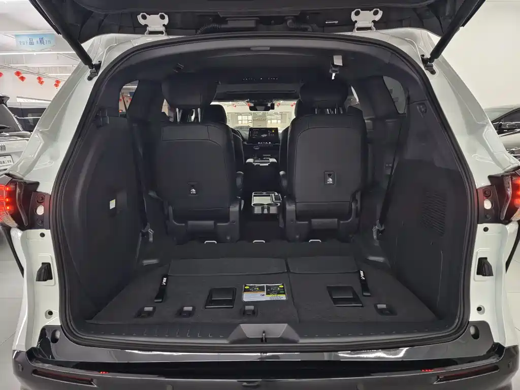 Toyota Toyota Sienna 2024 2.5L Hybrid Premium Edition 2025 - thumbnail 17