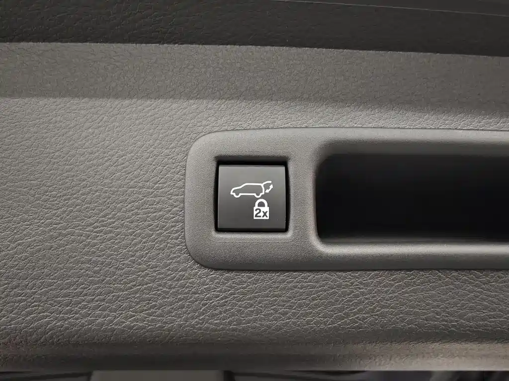 Toyota Toyota Sienna 2024 2.5L Hybrid Premium Edition 2025 - thumbnail 18