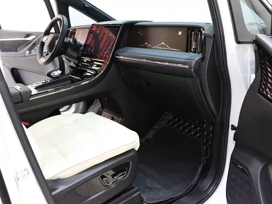GAC Trumpchi GAC Trumpchi M8 2023 Master Series Hybrid Imperial Edition 2023 - thumbnail 8