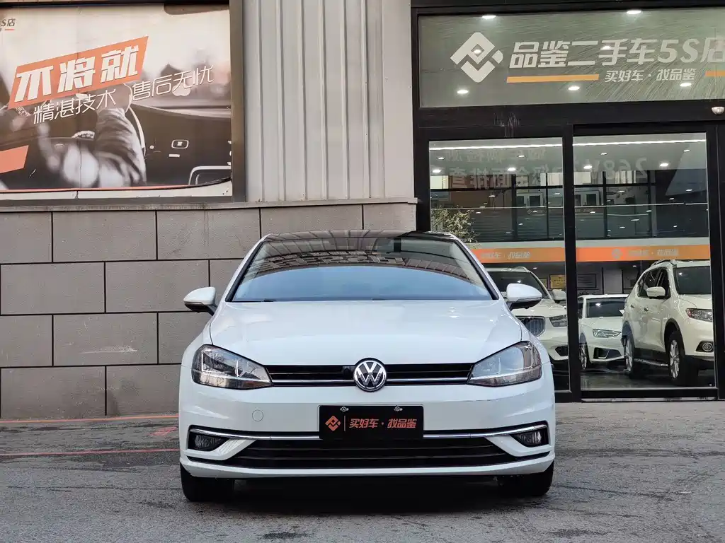 Volkswagen Golf 2020 Love Edition 280TSI DSG Comfort Model 2020 - thumbnail 4
