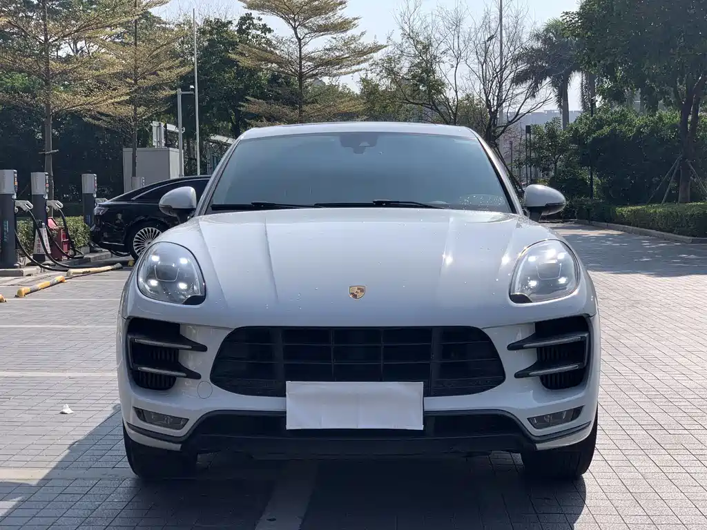 Porsche Porsche Macan 2017 Macan Turbo 3.6T 2017 - thumbnail 2