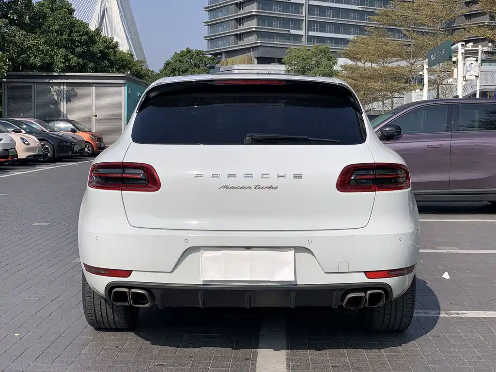 Porsche Porsche Macan 2017 Macan Turbo 3.6T 2017 - thumbnail 3