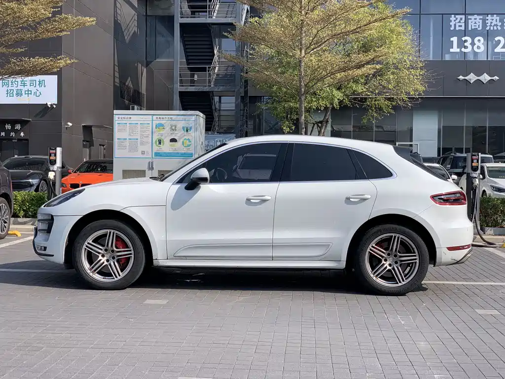 Porsche Porsche Macan 2017 Macan Turbo 3.6T 2017 - thumbnail 19