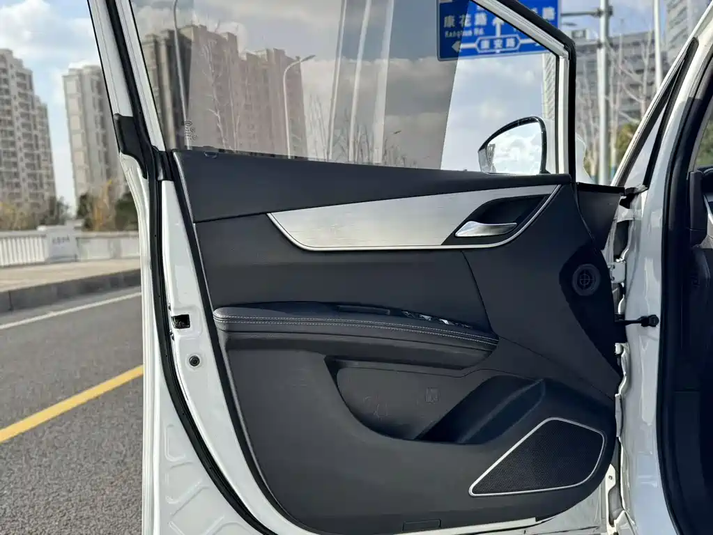 BYD BYD Song MAX 2021 Upgrade Edition 1.5T Automatic Luxury 7-Seat 2021 - thumbnail 6