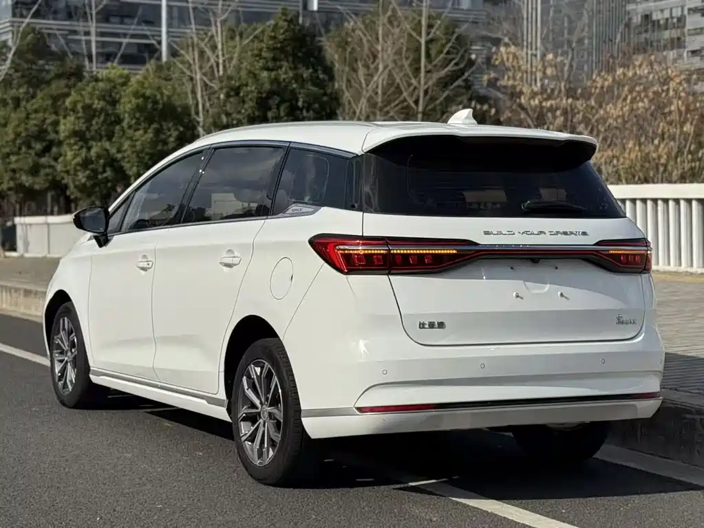BYD BYD Song MAX 2021 Upgrade Edition 1.5T Automatic Luxury 7-Seat 2021 - thumbnail 15