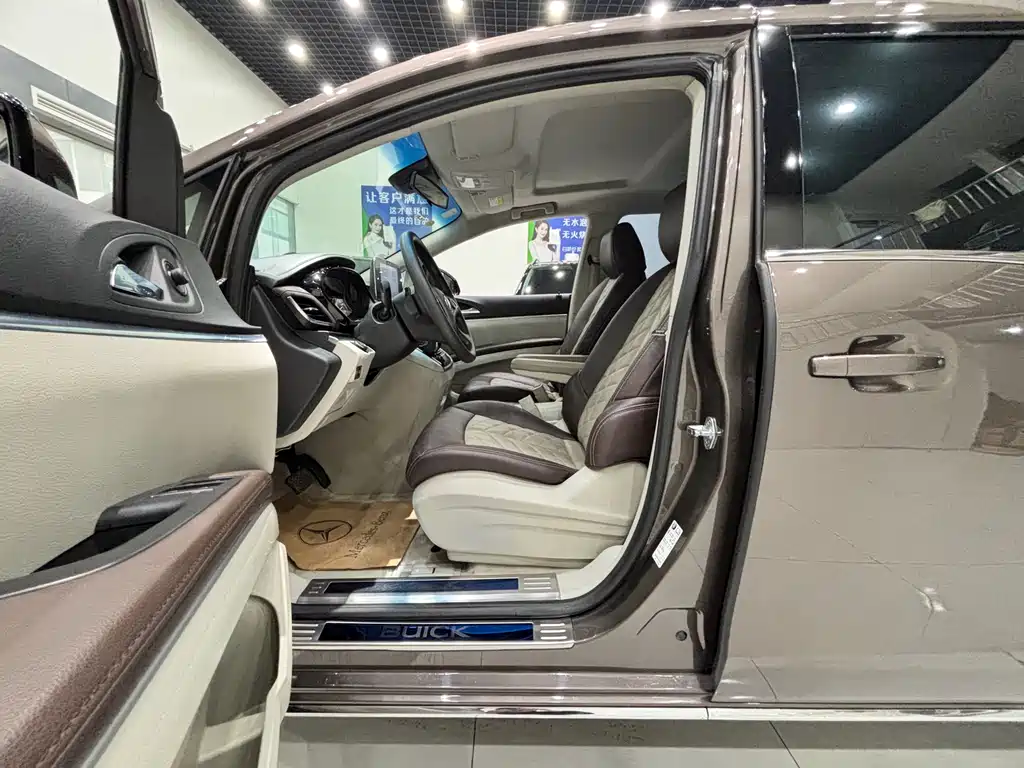 Buick Buick GL8 2023 Land Business Class Comfort Edition 2023 - thumbnail 8