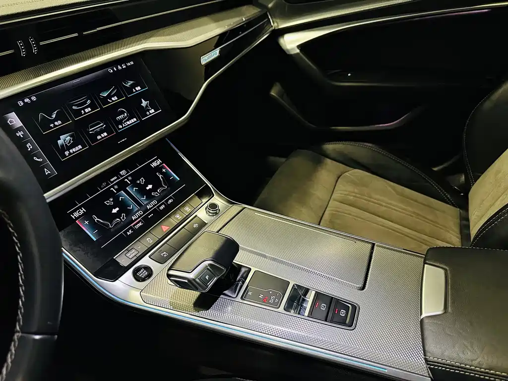 Audi Audi A6L e-tron 2020 55 TFSI e quattro 2022 - thumbnail 15