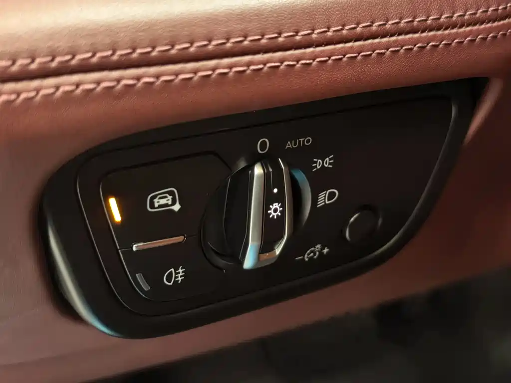 Bentley Bentley Flying Spur 2022 4.0T V8 Standard Edition 2023 - thumbnail 27
