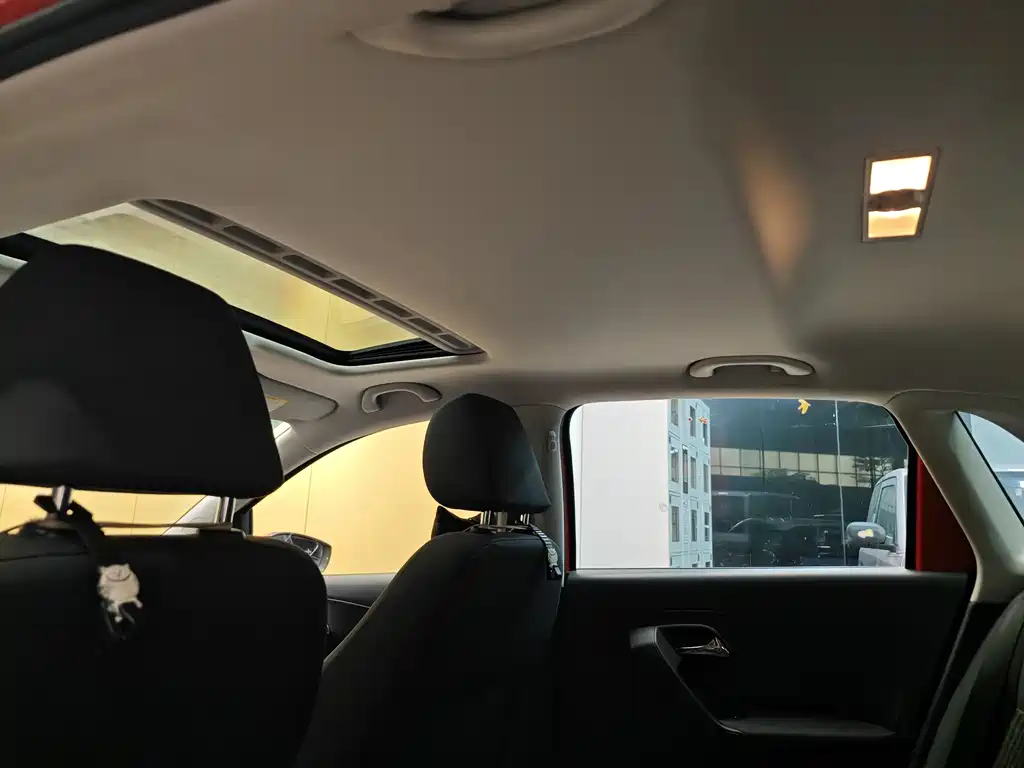 Volkswagen Volkswagen Polo 2018 1.5L Automatic Comfort Model 2019 - thumbnail 22