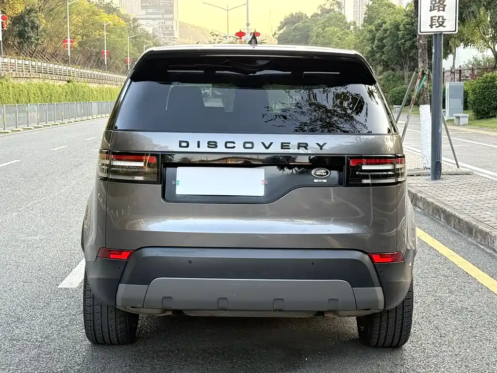 Land Rover Discovery 2017 3.0 SC V6 SE 2018 - thumbnail 6