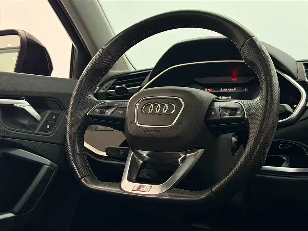 Audi Audi Q3 Sportback 2022 40 TFSI Fashion Edition 2022 - thumbnail 7