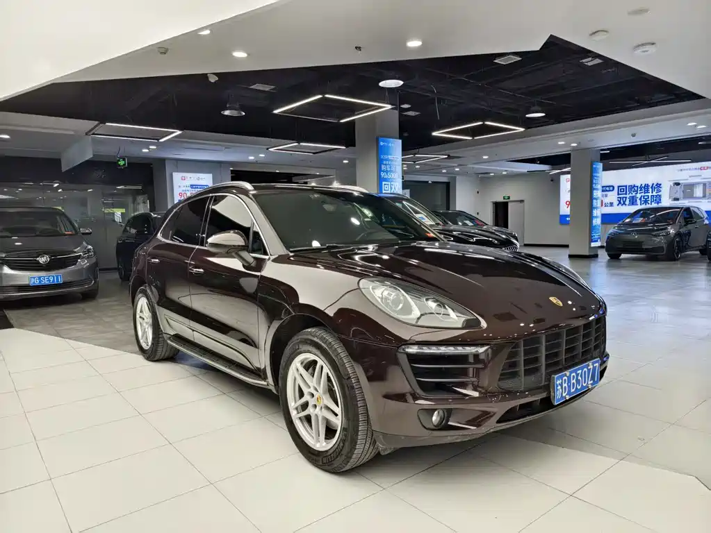 Porsche Porsche Macan 2017 Macan 2.0T 2018 - thumbnail 3