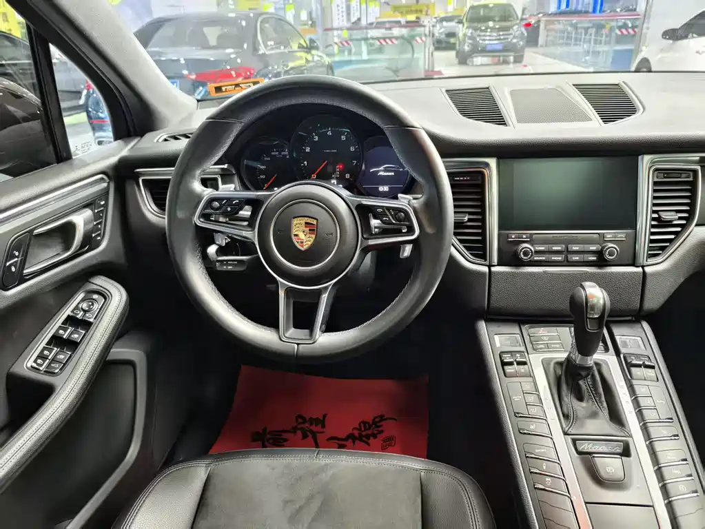 Porsche Porsche Macan 2017 Macan 2.0T 2018 - thumbnail 9