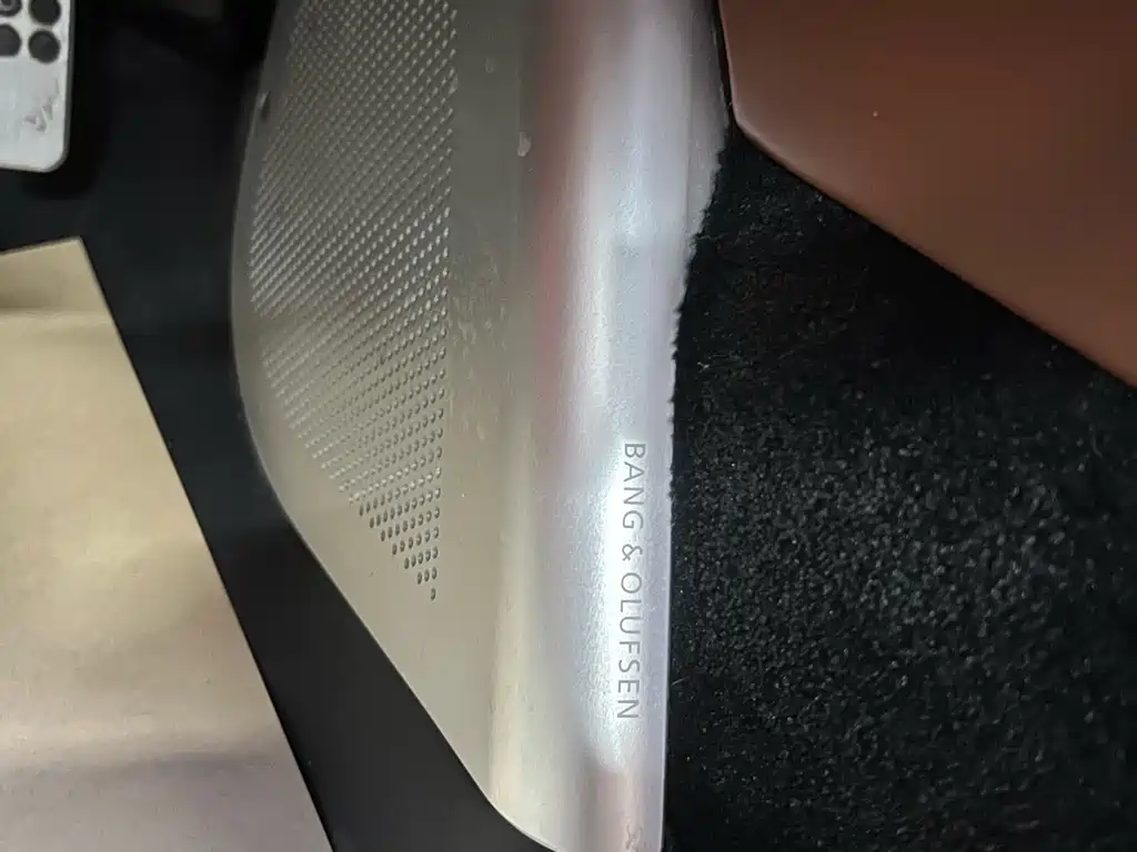 Aston Martin Aston Martin V8 Vantage 2011 4.7L Sportshift Coupe 2012 - thumbnail 13