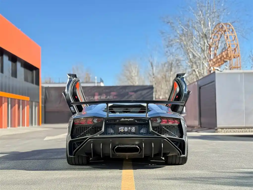 Lamborghini Lamborghini Aventador LP 700-4 2016 - thumbnail 4