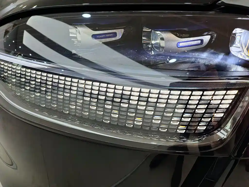 AITO M9 Aito M9 2024 Pure Electric Ultra 100kWh 5-Seat Version 2024 - thumbnail 2