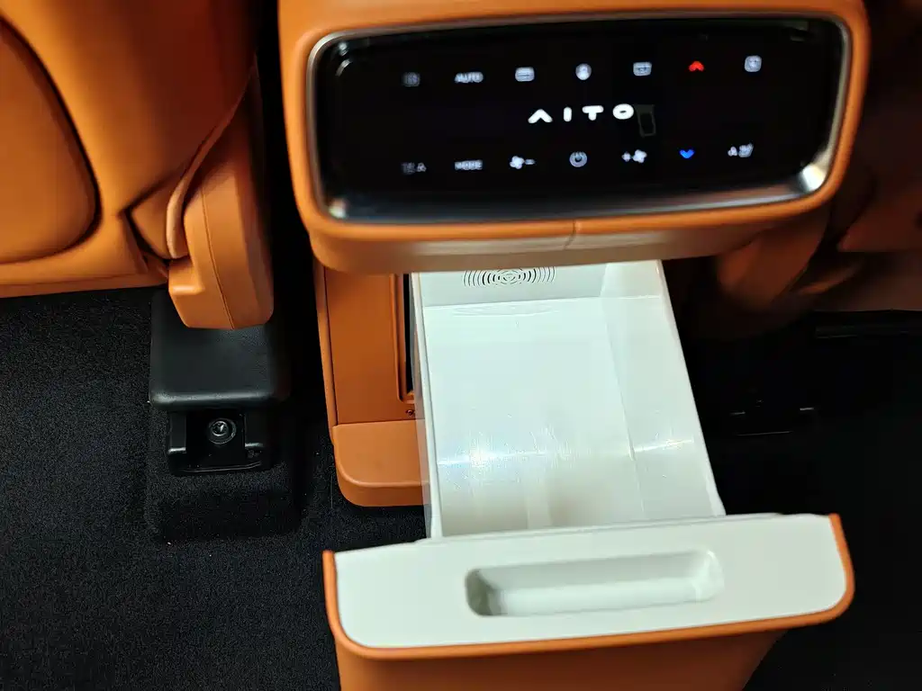 AITO M9 Aito M9 2024 Pure Electric Ultra 100kWh 5-Seat Version 2024 - thumbnail 17