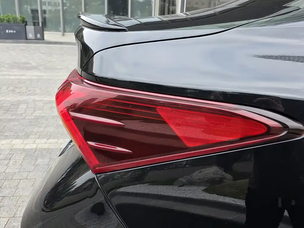 Toyota Toyota Avalon 2022 Hybrid 2.5L Luxury Edition 2022 - thumbnail 9