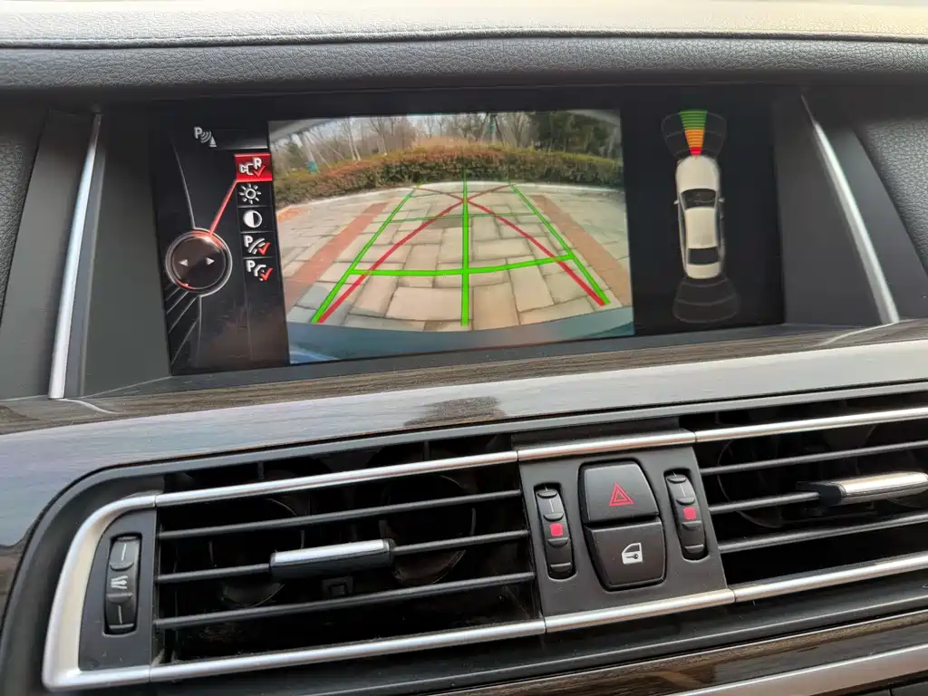 BMW BMW 7 Series 2014 730Li Premium Edition 2015 - thumbnail 13