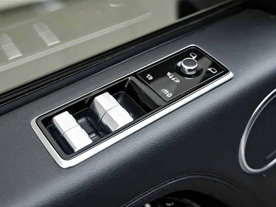 Land Rover Range Rover 2020 3.0 L6 Autobiography Long Wheelbase 2020 - thumbnail 24