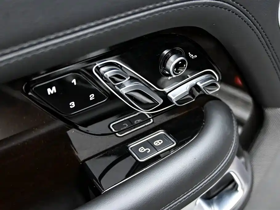 Land Rover Range Rover 2020 3.0 L6 Autobiography Long Wheelbase 2020 - thumbnail 25