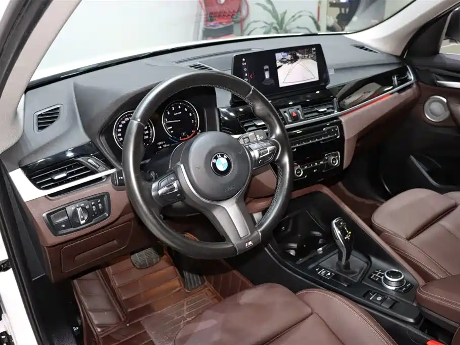 BMW BMW X1 2021 sDrive25Li Leading Edition 2021 - thumbnail 10