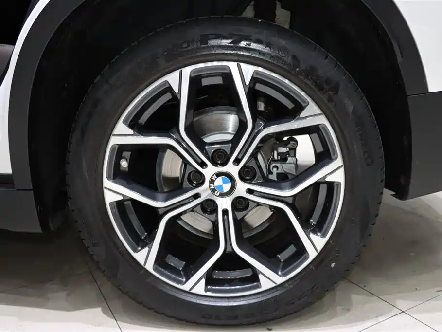 BMW BMW X1 2021 sDrive25Li Leading Edition 2021 - thumbnail 19