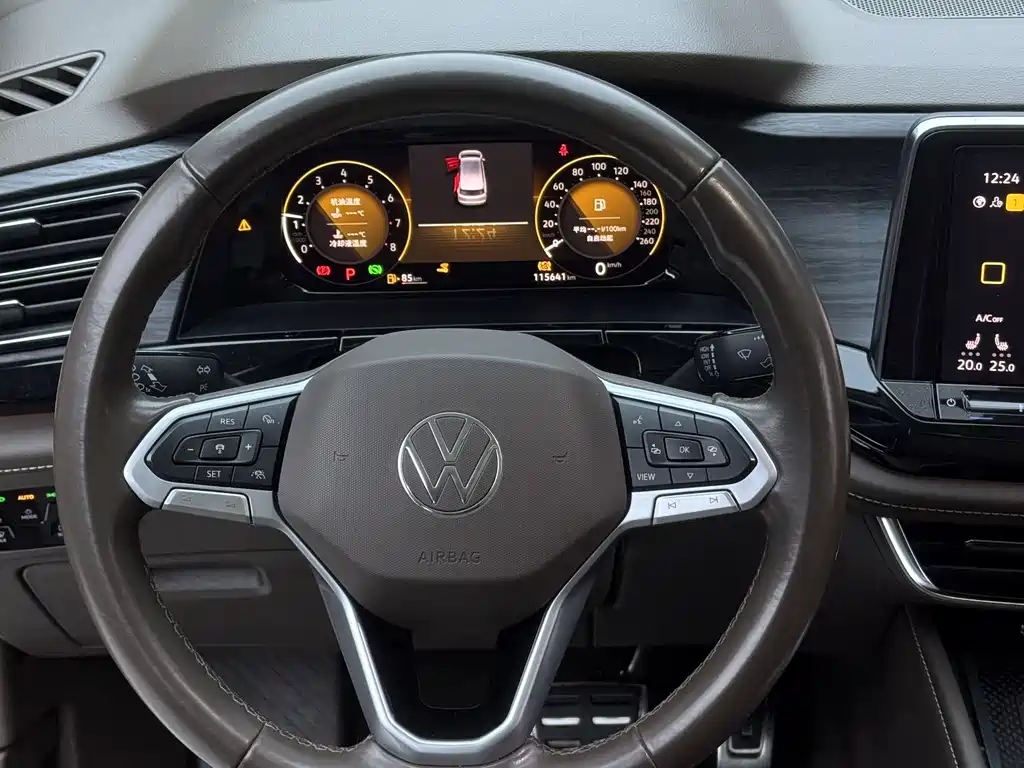 Volkswagen Viloran 2022 380TSI Premium Edition 2022 - thumbnail 2
